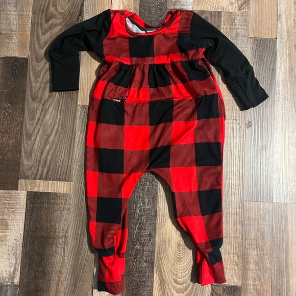 Zipease Buffalo check adaptive romper - Picture 1 of 2